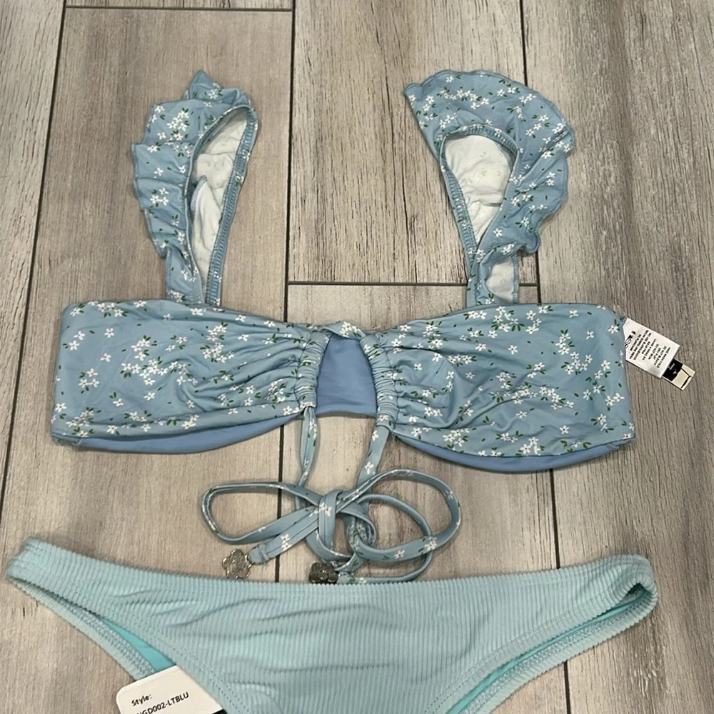 Dippin' Daisy's 2 piece bikini set in blue size small